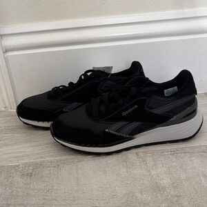Reebok Black Athletic Low-Top Sneakers with Gray Midsole
